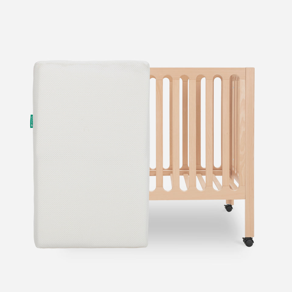 Newton Galileo Mini Crib with Newton Mattress